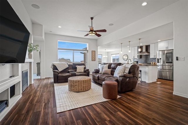 6678 Cumbre Vista Way, Colorado Springs, CO 80924