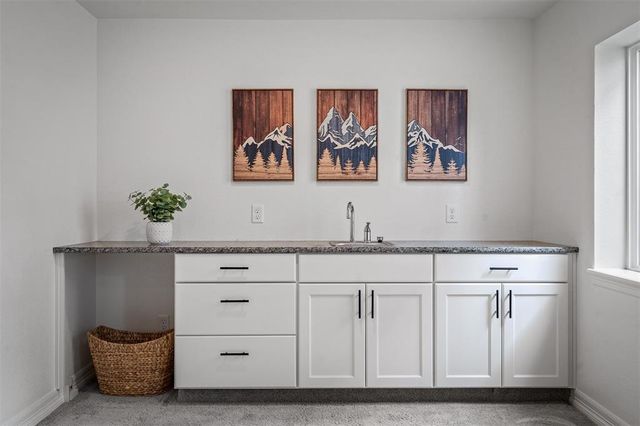 6678 Cumbre Vista Way, Colorado Springs, CO 80924