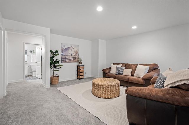 6678 Cumbre Vista Way, Colorado Springs, CO 80924