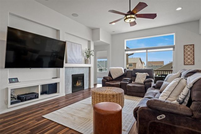 6678 Cumbre Vista Way, Colorado Springs, CO 80924