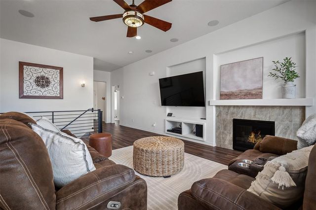 6678 Cumbre Vista Way, Colorado Springs, CO 80924