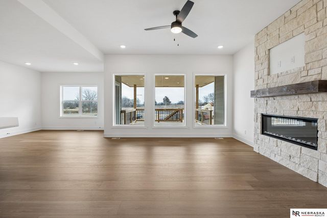 12509 S 89th Street, Papillion, NE 68046