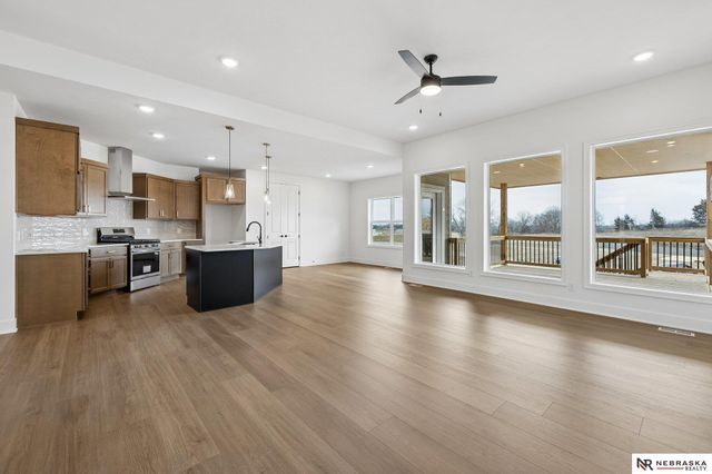 12509 S 89th Street, Papillion, NE 68046