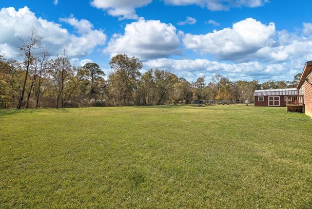 13 County Road 412 Road, Dayton, TX 77535