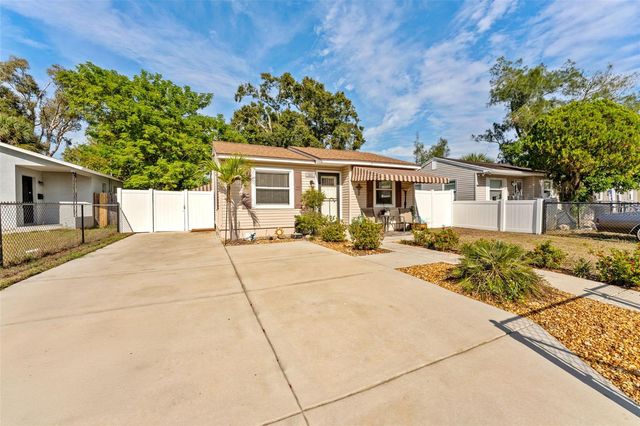 3929 10TH AVENUE S, St Petersburg, FL 33711