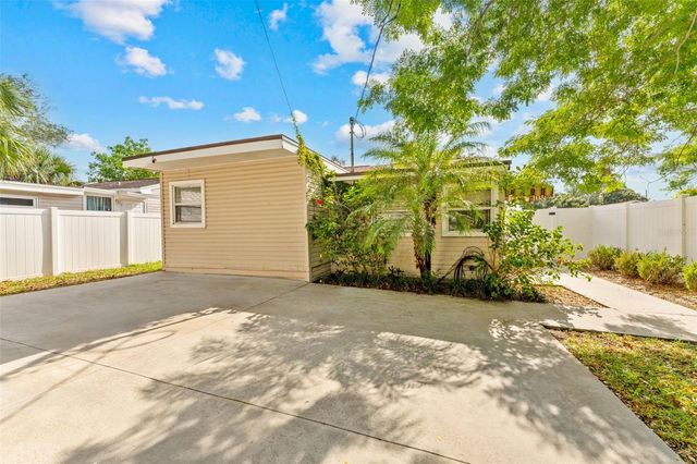 3929 10TH AVENUE S, St Petersburg, FL 33711