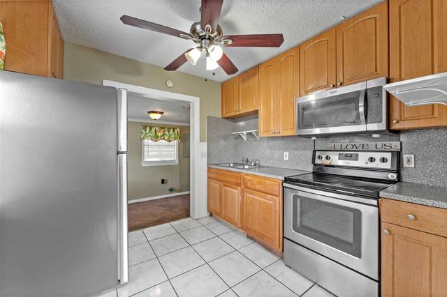 3929 10TH AVENUE S, St Petersburg, FL 33711