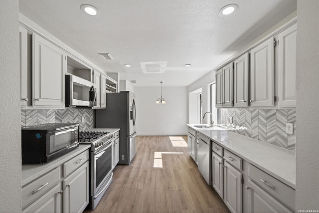 10123 Windburn Trail, Converse, TX 78109