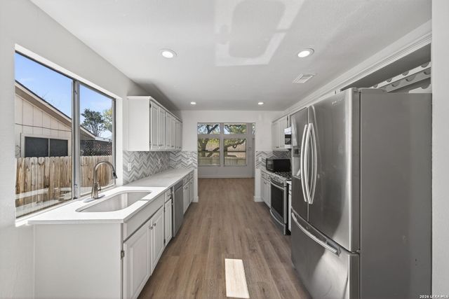 10123 Windburn Trail, Converse, TX 78109