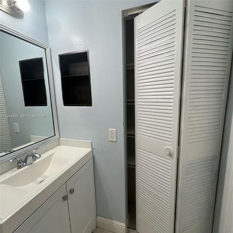 3561 SW 117th Ave 7-202, Miami, FL 33175