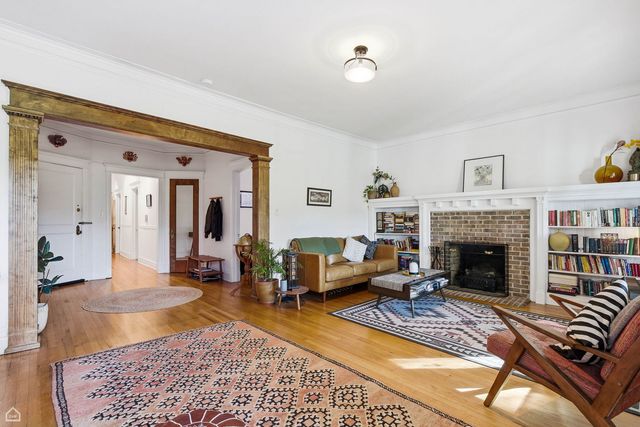 5321 S Woodlawn Avenue 3S, Chicago, IL 60615