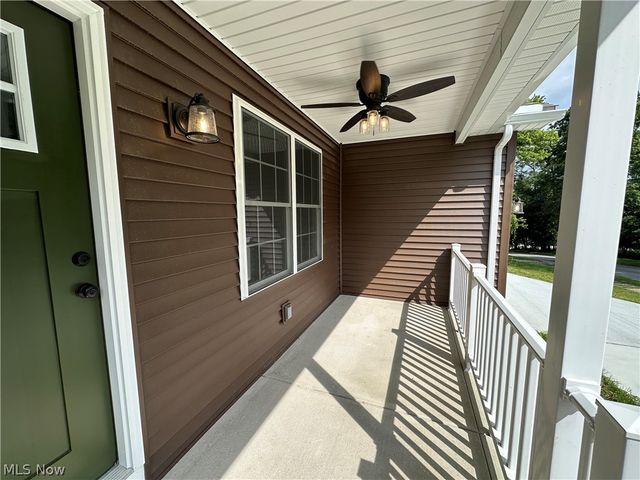 43 Narcissa Avenue, Struthers, OH 44471