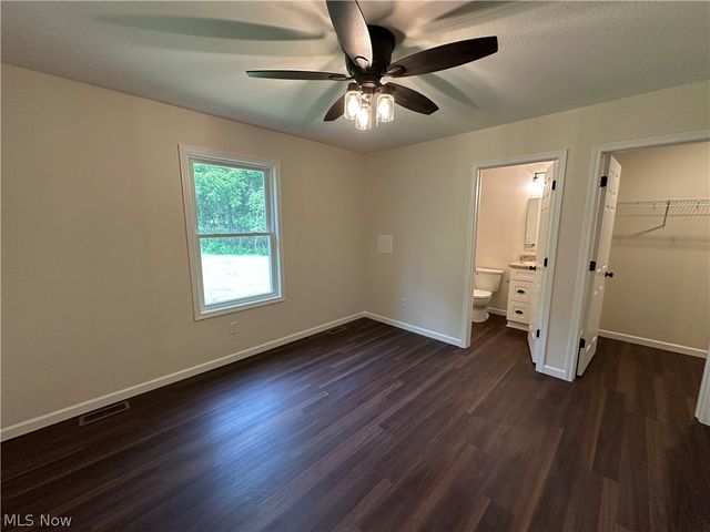 43 Narcissa Avenue, Struthers, OH 44471