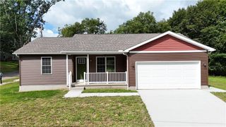 43 Narcissa Avenue, Struthers, OH 44471