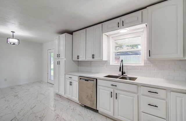 5506 Pecangate Drive, Spring, TX 77373