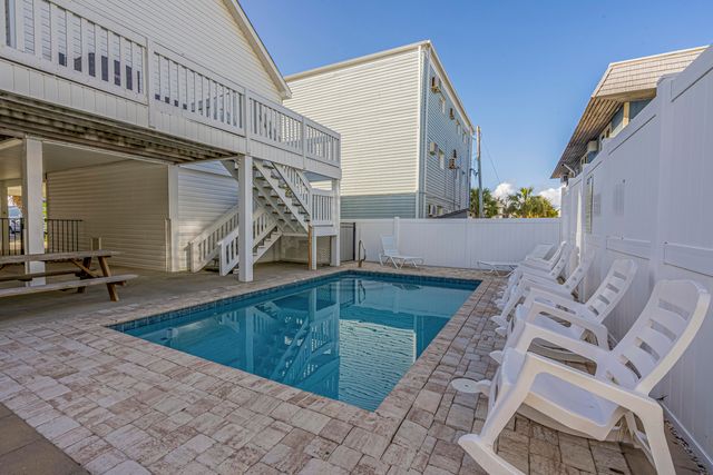 204 N 27th Avenue, North Myrtle Beach, SC 29582