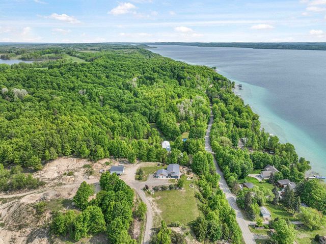 11660 Indian Road, Kewadin, MI 49648