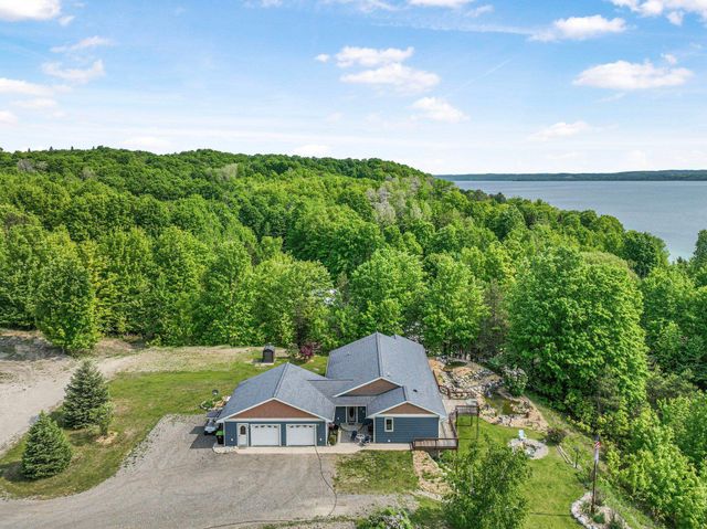 11660 Indian Road, Kewadin, MI 49648