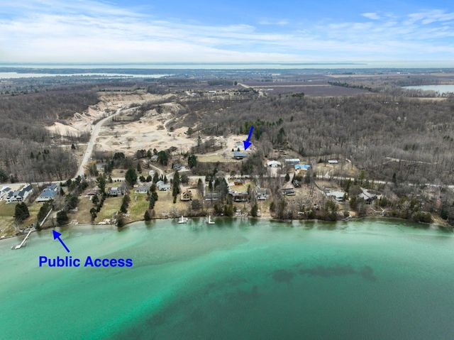 11660 Indian Road, Kewadin, MI 49648