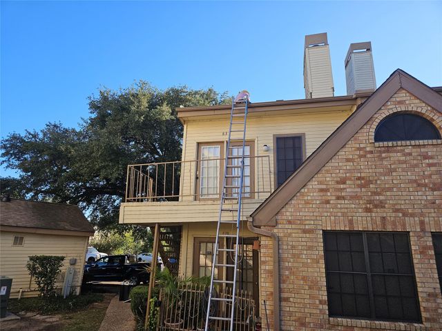 2425 Holly Hall St Street 83, Houston, TX 77054