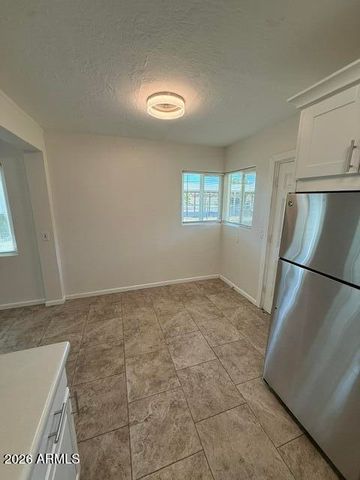 2545 E CLARENDON Avenue 3, Phoenix, AZ 85016