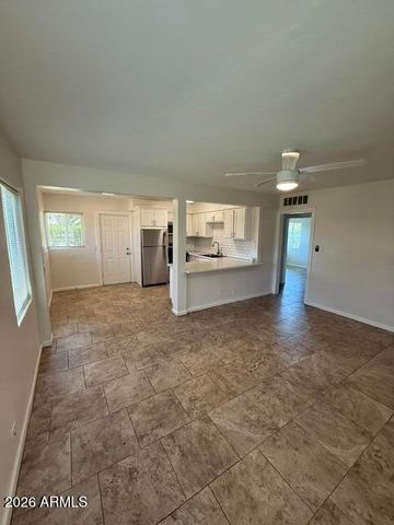 2545 E CLARENDON Avenue 3, Phoenix, AZ 85016