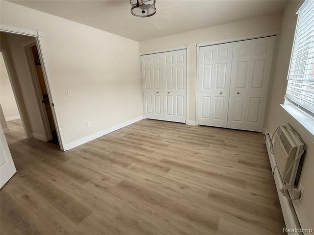 2425 Torquay Avenue 101, Royal Oak, MI 48073