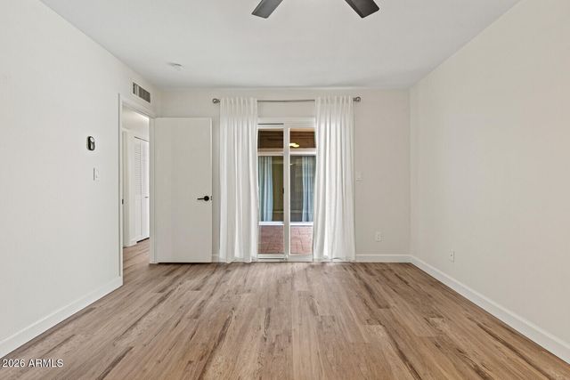 2021 E TIERRA BUENA Lane 8, Phoenix, AZ 85022