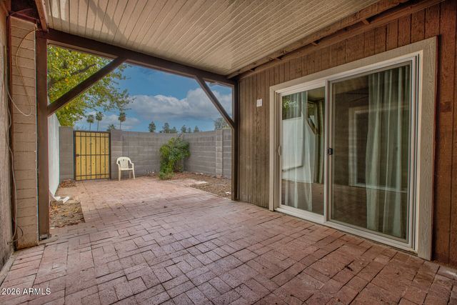 2021 E TIERRA BUENA Lane 8, Phoenix, AZ 85022