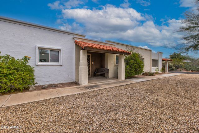 2021 E TIERRA BUENA Lane 8, Phoenix, AZ 85022