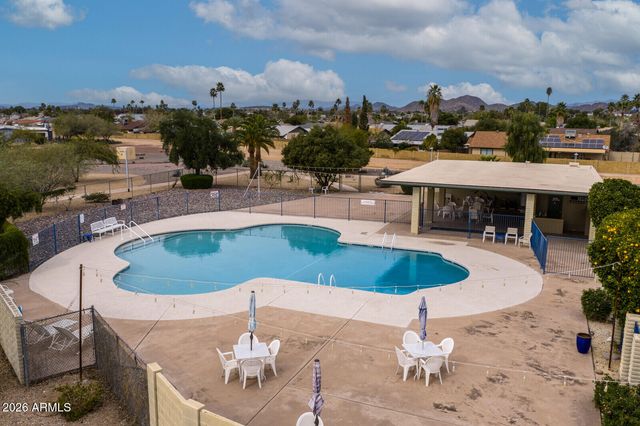 2021 E TIERRA BUENA Lane 8, Phoenix, AZ 85022