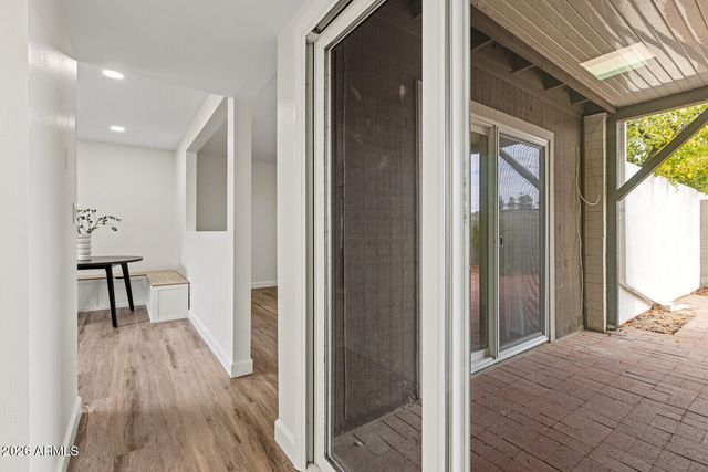 2021 E TIERRA BUENA Lane 8, Phoenix, AZ 85022