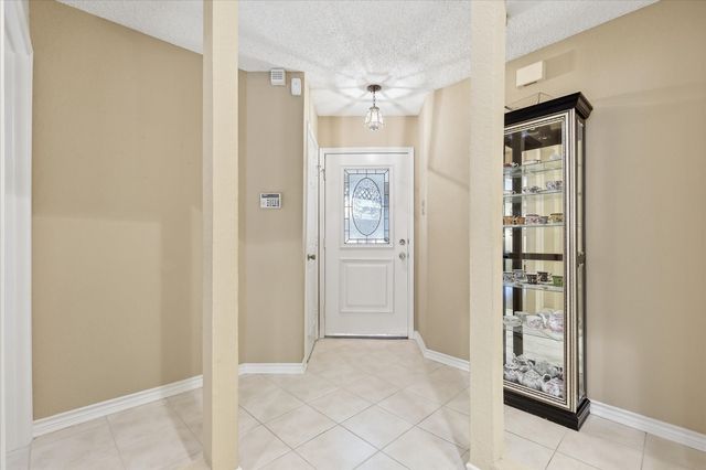 18095 Whispering Gables Lane, Dallas, TX 75287