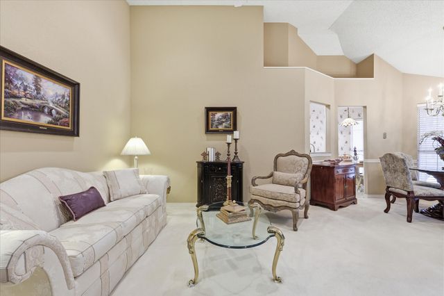 18095 Whispering Gables Lane, Dallas, TX 75287