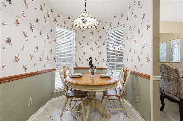 18095 Whispering Gables Lane, Dallas, TX 75287