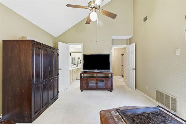 18095 Whispering Gables Lane, Dallas, TX 75287