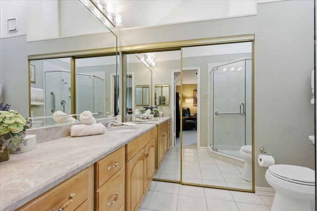 18095 Whispering Gables Lane, Dallas, TX 75287
