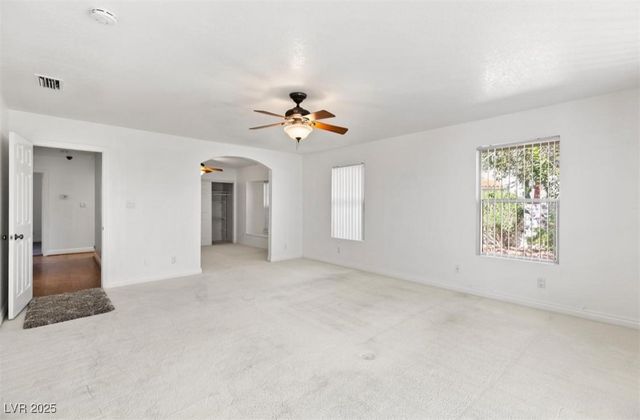 10 Pheasant Ridge Circle, Henderson, NV 89014