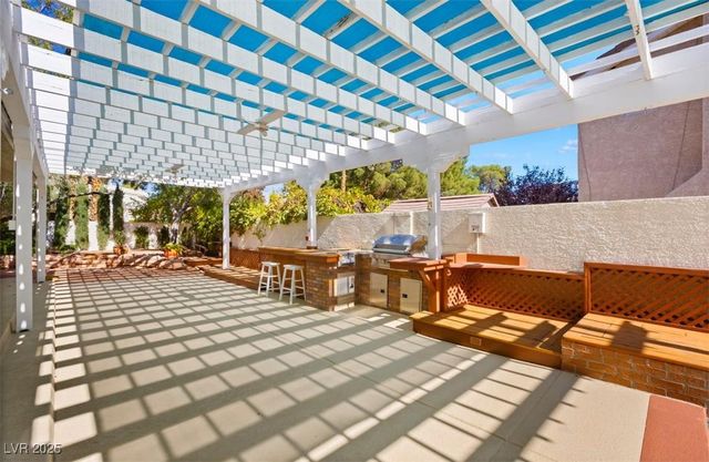 10 Pheasant Ridge Circle, Henderson, NV 89014