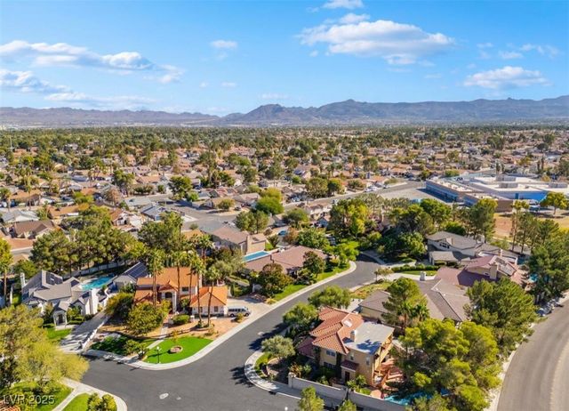 10 Pheasant Ridge Circle, Henderson, NV 89014