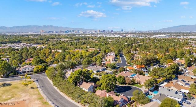 10 Pheasant Ridge Circle, Henderson, NV 89014