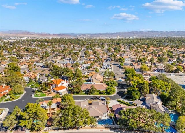 10 Pheasant Ridge Circle, Henderson, NV 89014