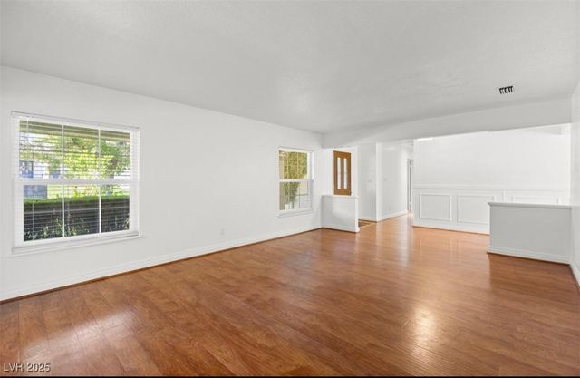 10 Pheasant Ridge Circle, Henderson, NV 89014