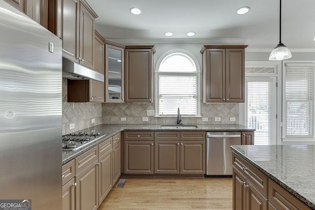 7708 Sleepy Lagoon Way, Flowery Branch, GA 30542