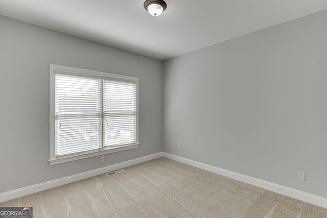 7708 Sleepy Lagoon Way, Flowery Branch, GA 30542