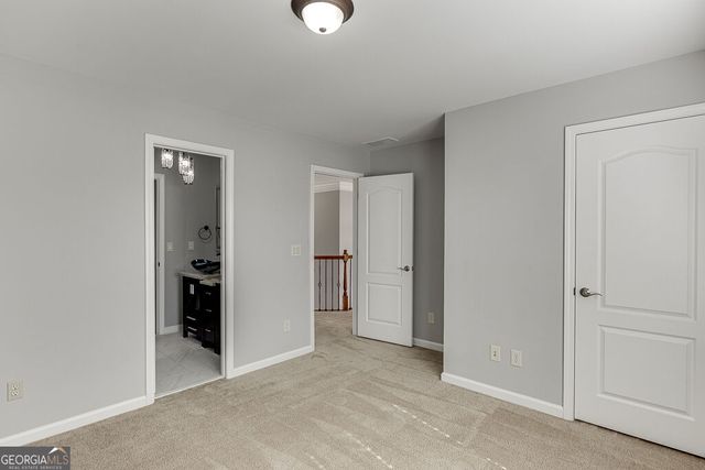 7708 Sleepy Lagoon Way, Flowery Branch, GA 30542