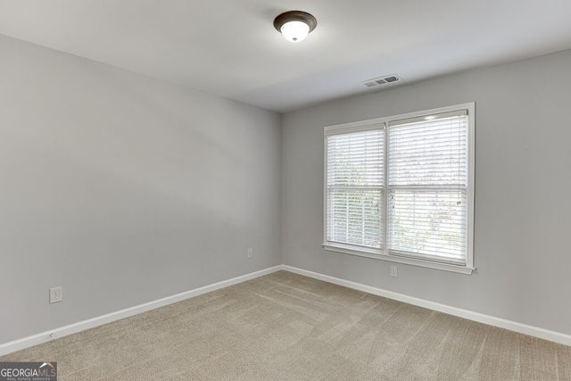 7708 Sleepy Lagoon Way, Flowery Branch, GA 30542