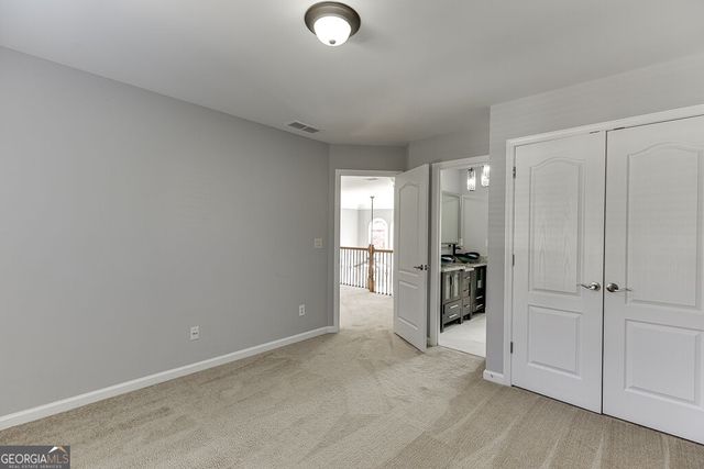 7708 Sleepy Lagoon Way, Flowery Branch, GA 30542