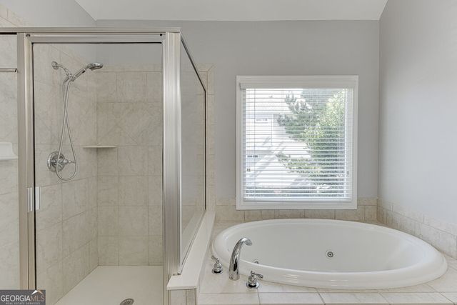 7708 Sleepy Lagoon Way, Flowery Branch, GA 30542