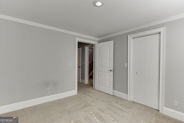 7708 Sleepy Lagoon Way, Flowery Branch, GA 30542